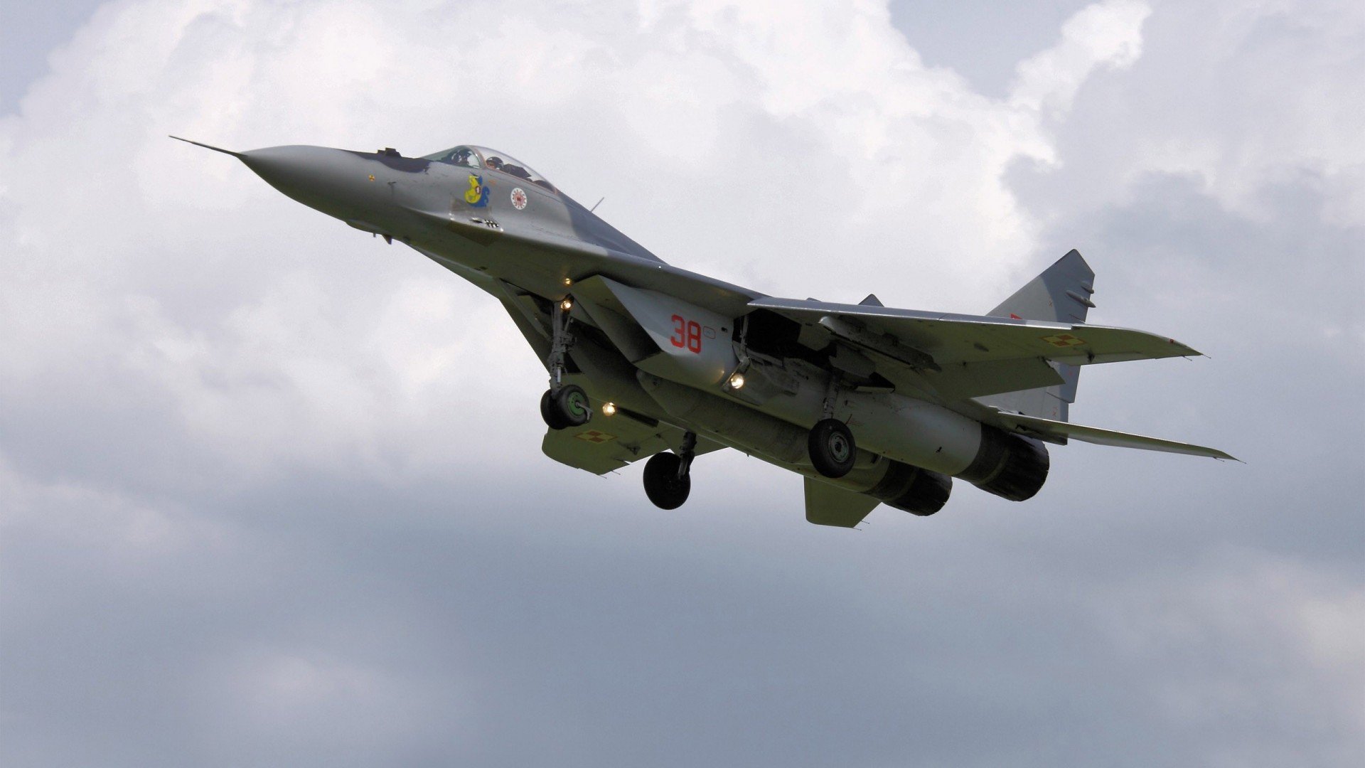 Kaiyun APP-“尼古拉斯·桑特基的快速突破与精准配合，推动美洲狮队成为新一代强队”