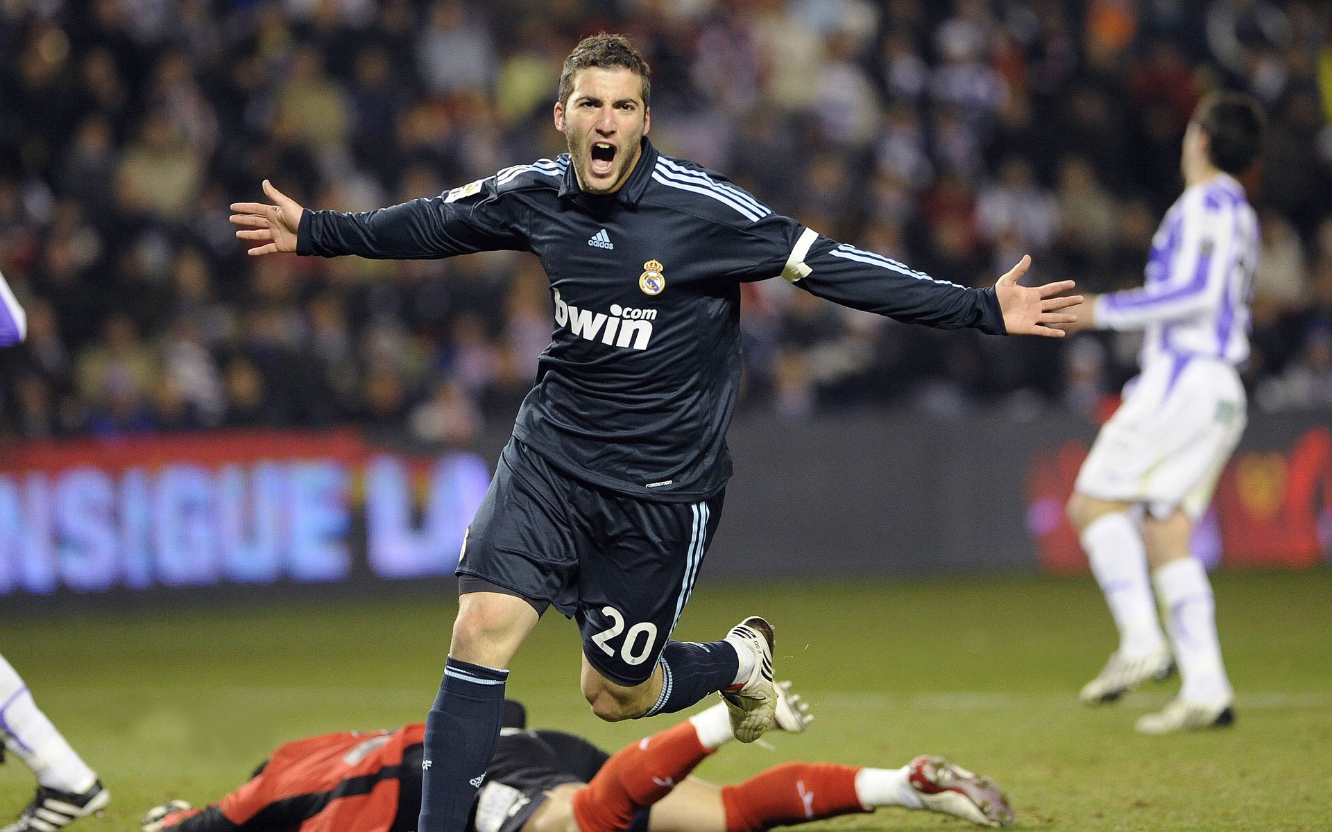 kering.com-_碳中和运动会：绿色环保践行者的角逐_，碳中和主题活动